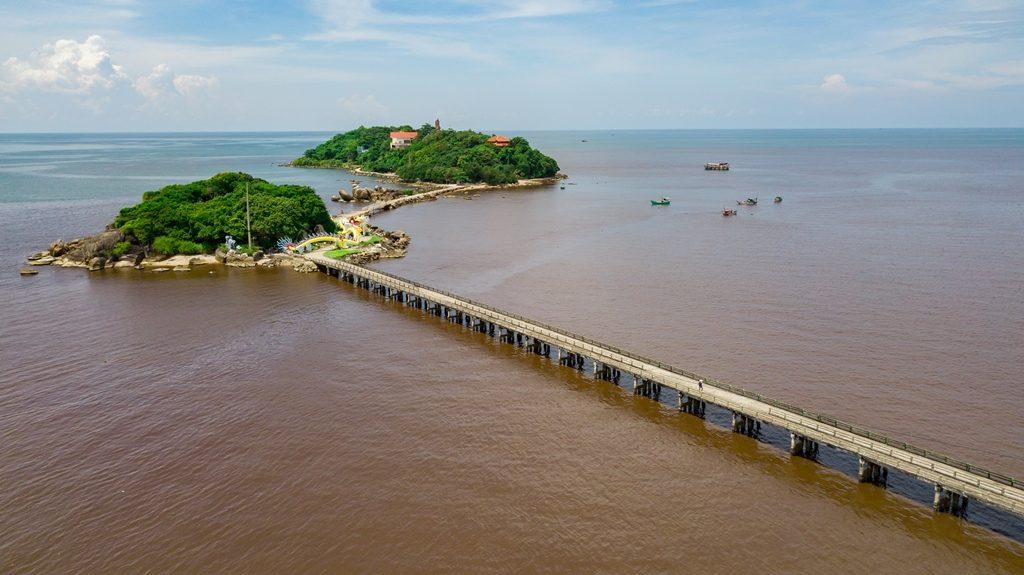 Hòn Đá Bạc - Cà Mau