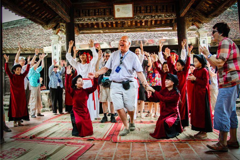 Khám phá văn hóa và du lịch