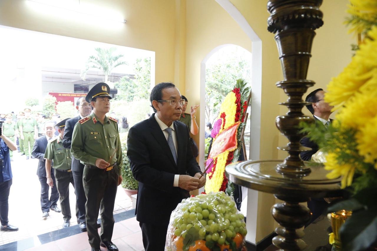 https://zalo-article-photo.zadn.vn/58aabaa125f6cca895e7#312734669