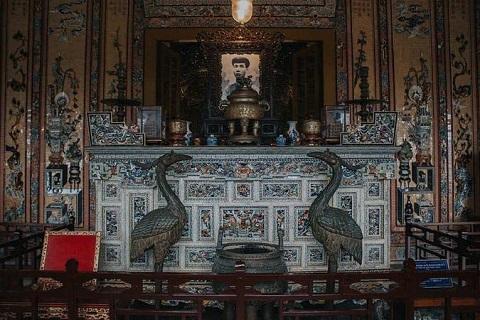 Điện thờ Vua Khải Định