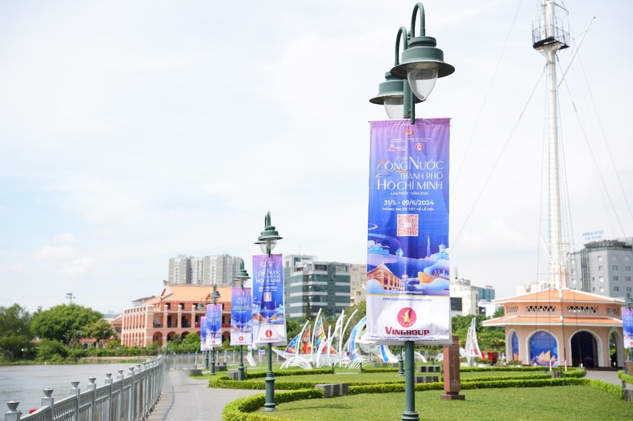 THÀNH PHỐ HỒ CHÍ MINH TỔ CHỨC MÀN TRÌNH DIỄN THIẾT BỊ KHÔNG NGƯỜI LÁI LỚN NHẤT TỪ TRƯỚC TỚI NAY 9 Zalo