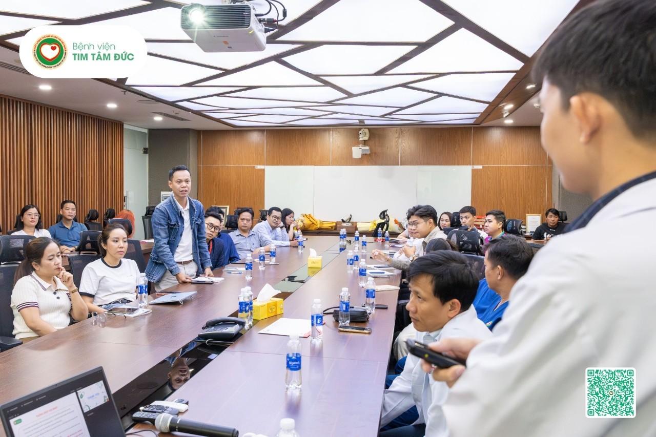 Nhân viên công ty lê bảo minh - canon hỏi đáp với bác sĩ