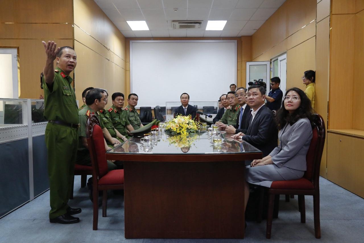 https://zalo-article-photo.zadn.vn/9d4b6d40f2171b494206#312734687
