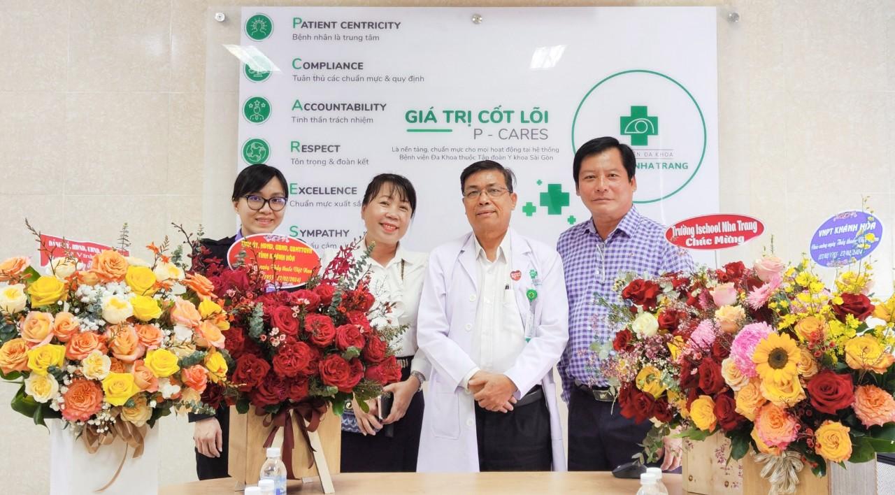 Nhân dịp kỷ niệm 69 năm Ngày Thầy thuốc Việt Nam, BVĐK Sài Gòn Nha Trang vinh dự được tiếp các cấp lãnh đạo Tỉnh, thành phố, địa phương  cùng các Cơ quan ban ngành, đơn vị báo chí, các đối tác và doanh nghiệp đến thăm hỏi, chúc mừng