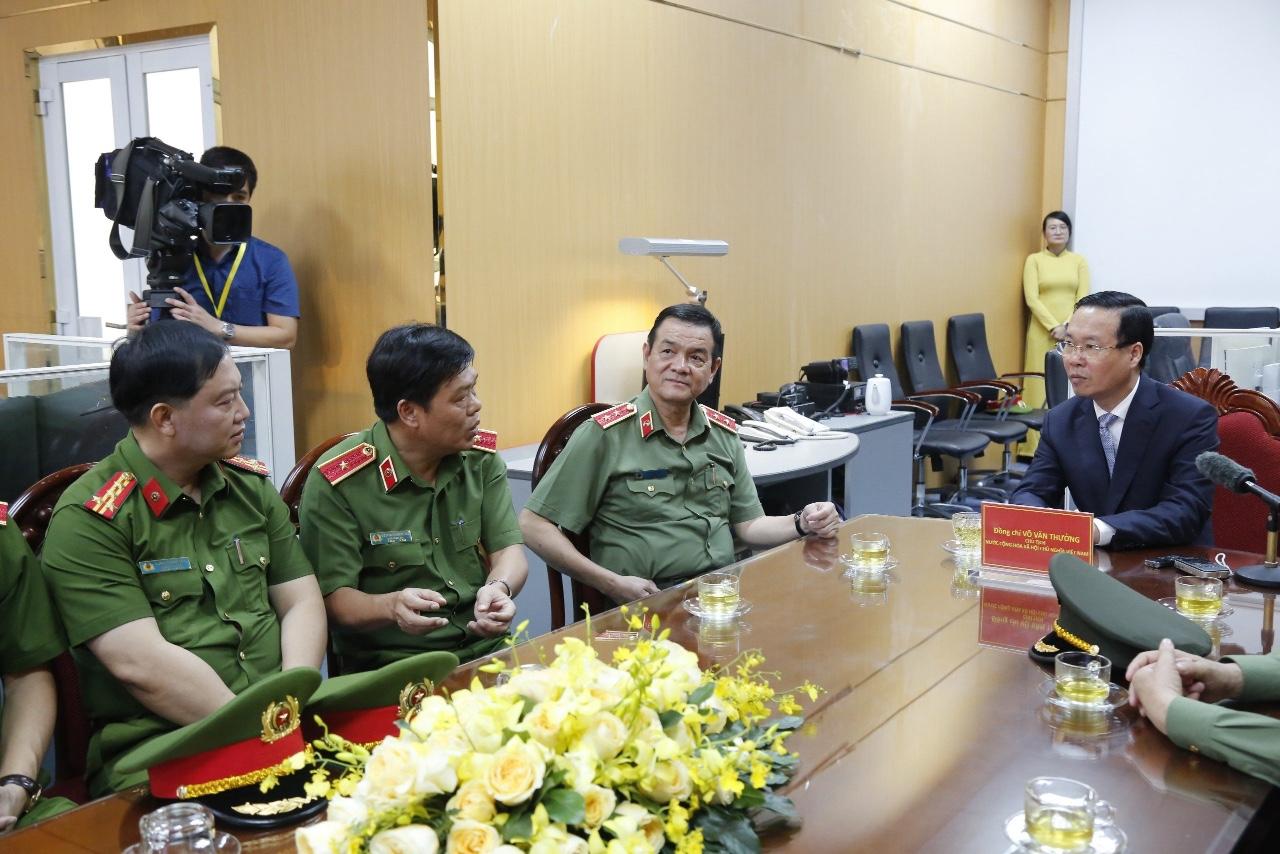 https://zalo-article-photo.zadn.vn/3f4af5416a168348da07#312734693