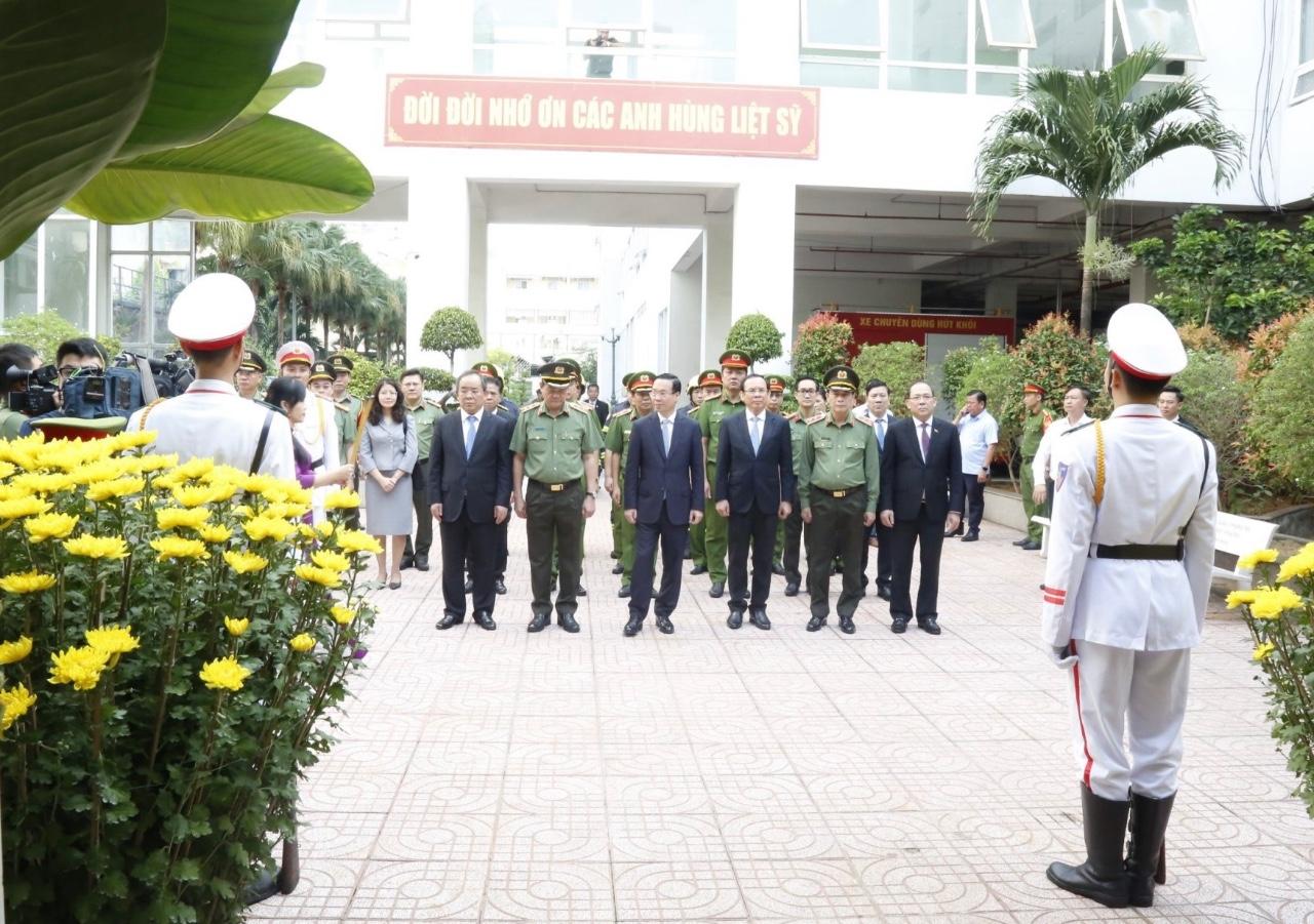 https://zalo-article-photo.zadn.vn/b5e75fecc0bb29e570aa#312734661