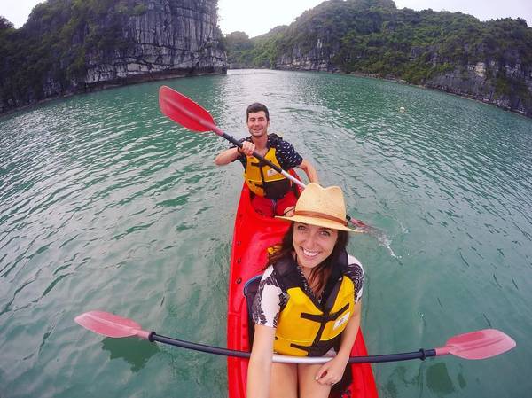 Chèo Kayak ngắm bình minh