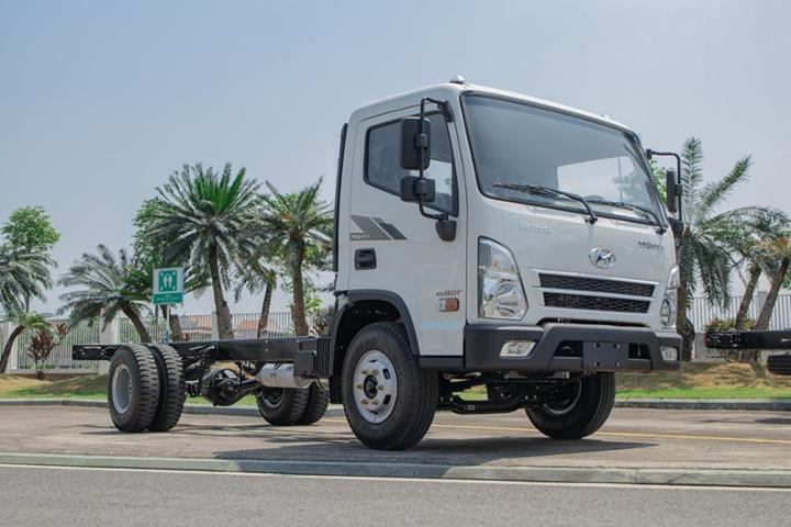 EX8-GT màu trắng