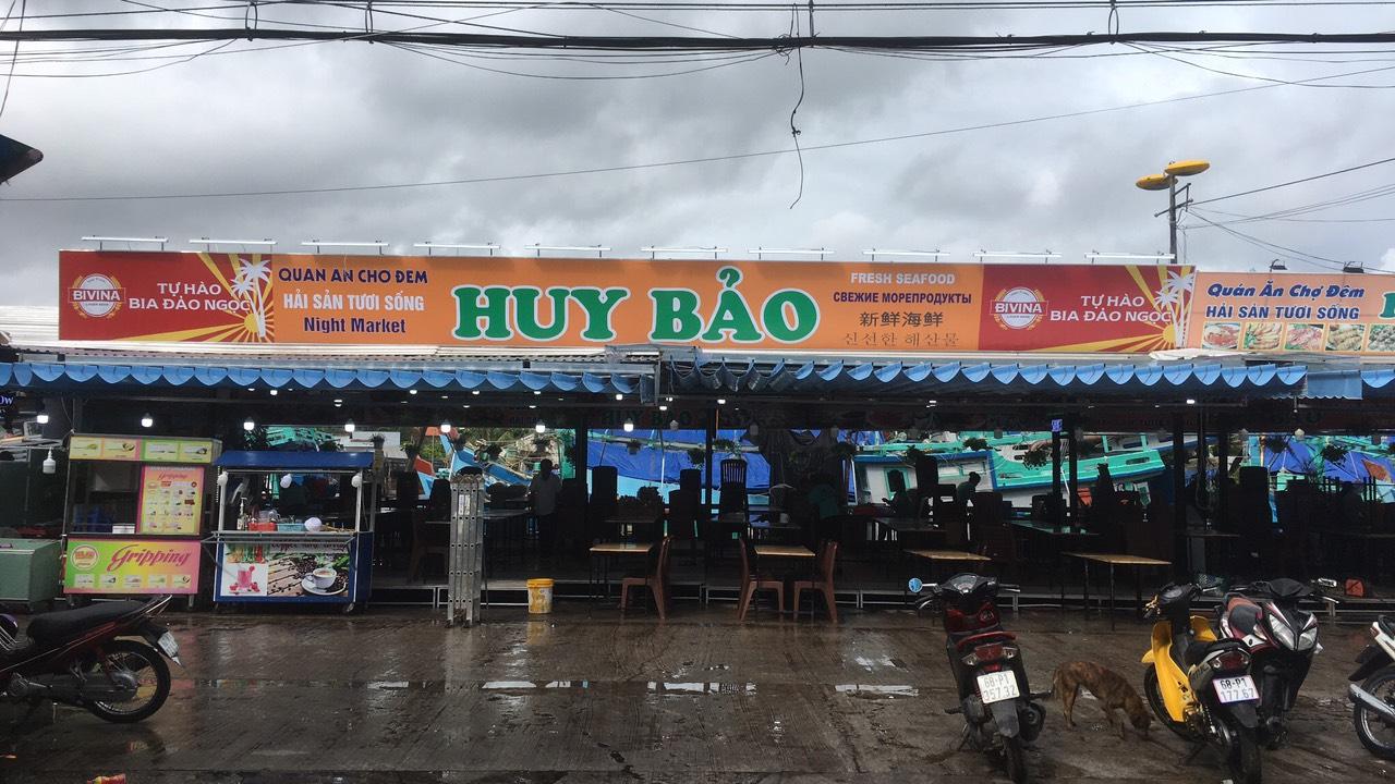 thi công bảng hiệu hiflex